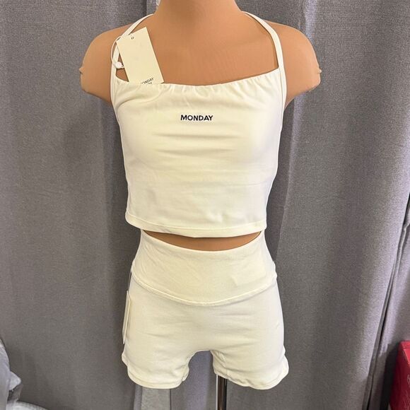 Monday White Sleeveless Crop Top and Shorts Set - Picture 1 of 14